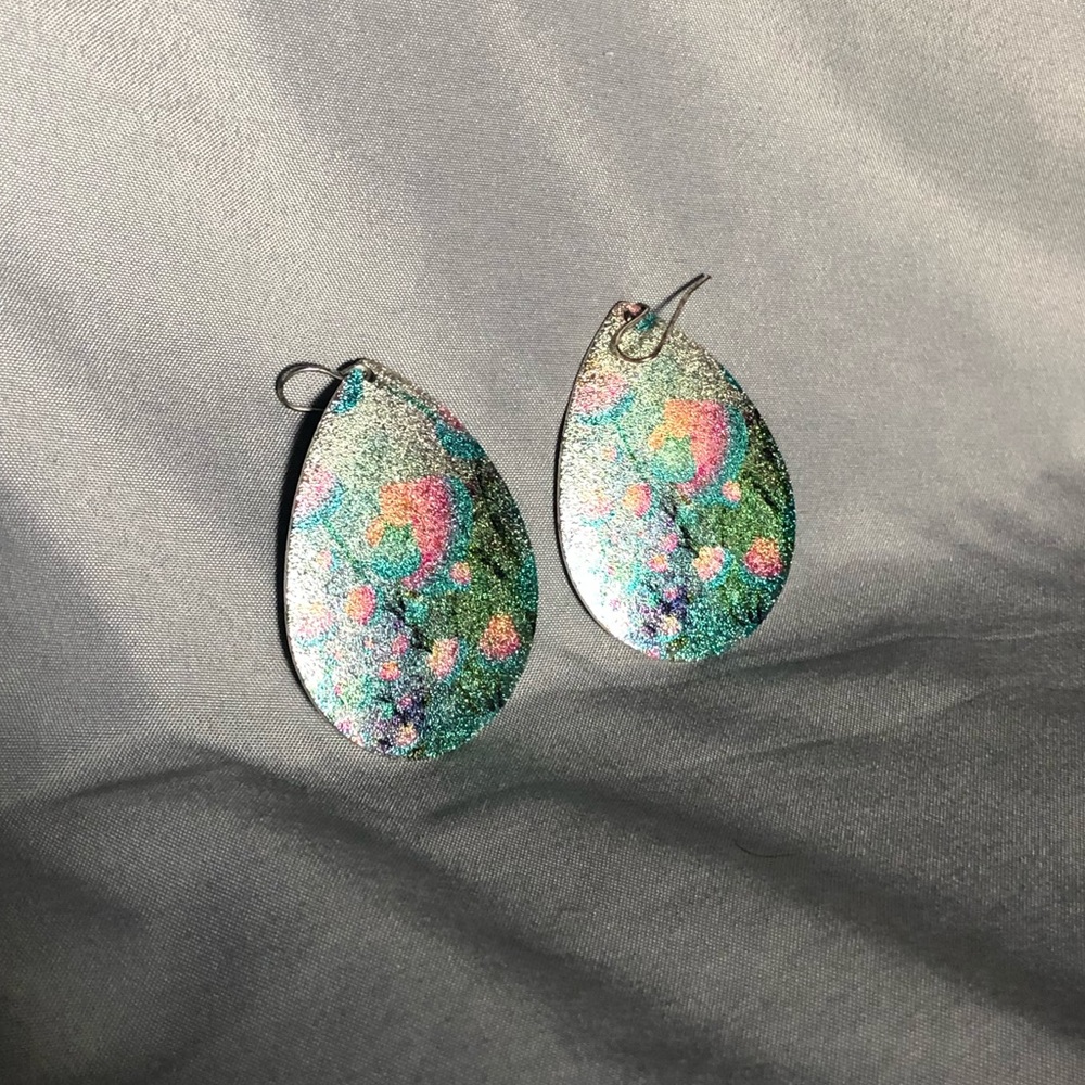 FREE - Teardrop Dangle Earrings